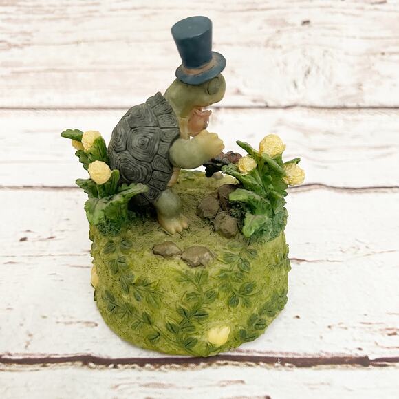 TURTLE COVE “Maestro” Vintage 1996 Music Figure - Plays Eine Kleine Knachusik - Picture 5 of 5